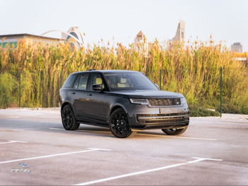 Land Rover  Range Rover  HSE  2024  Automatic  14,100 Km  6 Cylinder  Four Wheel Drive (4WD)  SUV  Gray  With Warranty