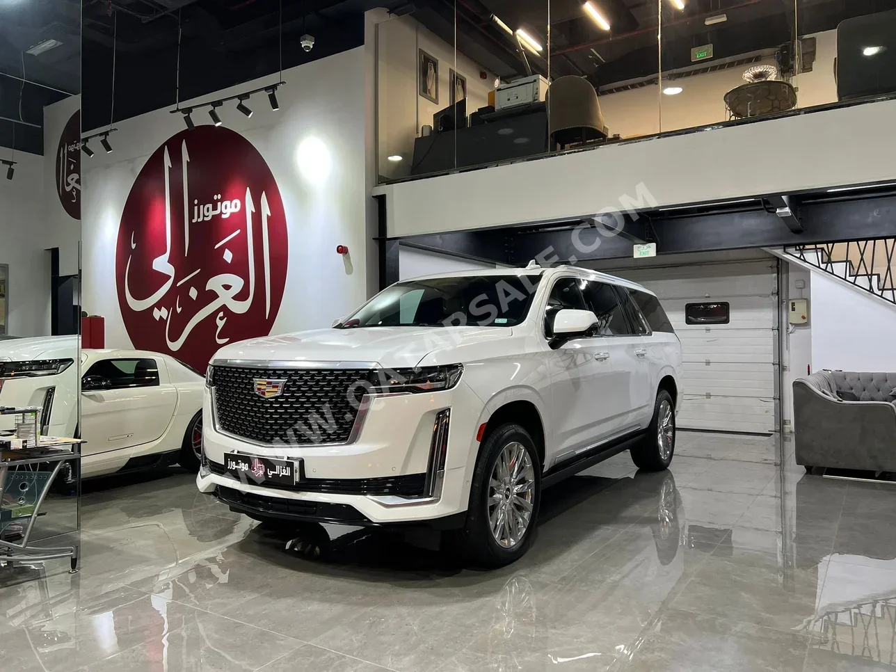 كاديلاك  اسكيليد  بلاتينيوم  2023  اوتوماتيك  52,000 كم  8 سلندر  دفع رباعي  اس يو في  أبيض لؤلؤي  تحت الضمان