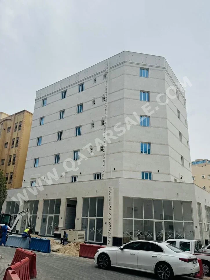 مباني ,ابراج ومجمعات - سكن عائلي  - الدوحة  - نجمة  للبيع