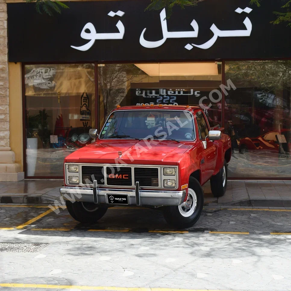 جي ام سي  سييرا  1986  عادي  255,620 كم  8 سلندر  دفع رباعي  كلاسك  أحمر