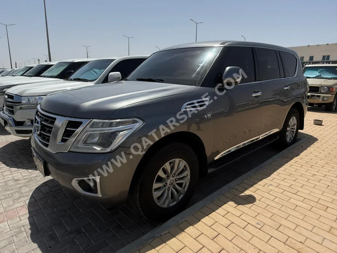 نيسان  باترول  اس اي  2015  اوتوماتيك  117,000 كم  8 سلندر  دفع رباعي  اس يو في  رمادي