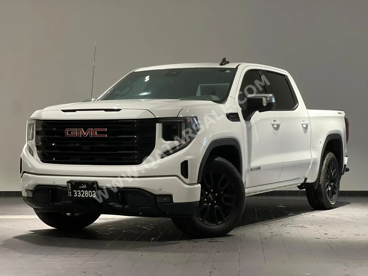 GMC  Sierra  Elevation  2024  Automatic  53,500 Km  8 Cylinder  Four Wheel Drive (4WD)  Pick Up  White  With Warranty
