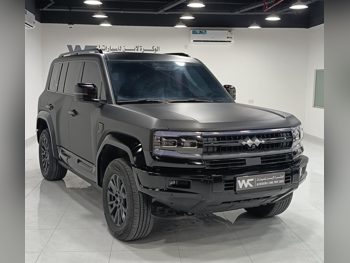 BYD  Leopard 5  Ultra 5  2025  Automatic  22,000 Km  6 Cylinder  Four Wheel Drive (4WD)  Sedan  Black Matte  With Warranty