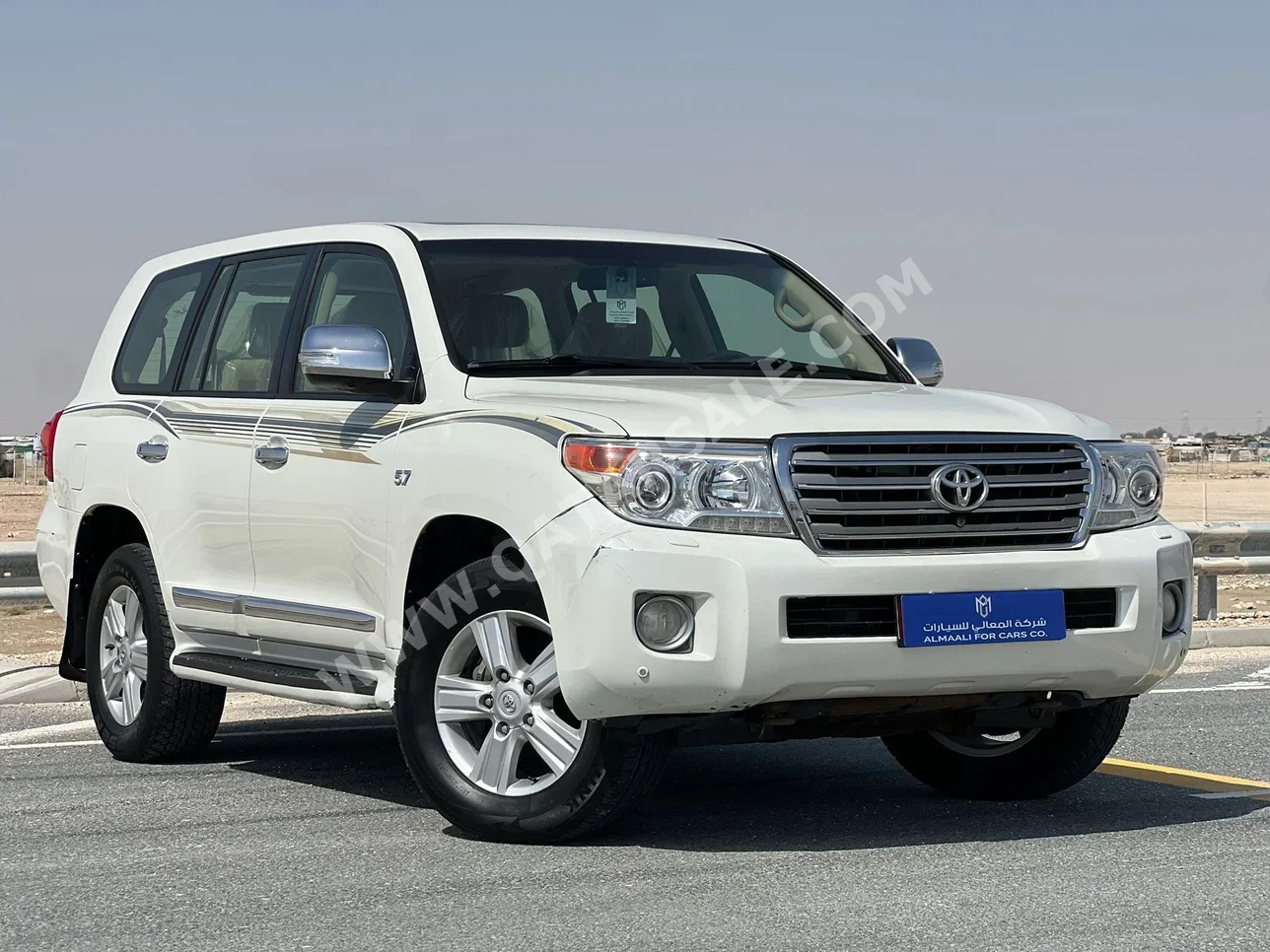 Toyota  Land Cruiser  VXR  2015  Automatic  392,000 Km  8 Cylinder  Four Wheel Drive (4WD)  SUV  White