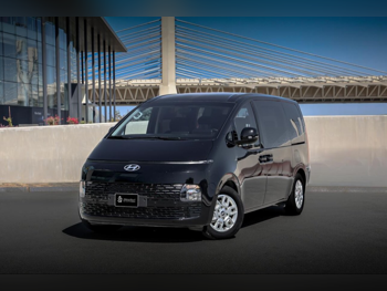 هيونداي  ستاريا  2025  اوتوماتيك  25,500 كم  6 سلندر  سحب امامي  فان \ باص  أسود  تحت الضمان