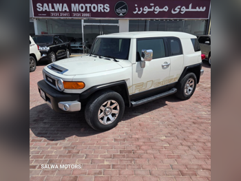 Toyota  FJ Cruiser  2020  Automatic  145,000 Km  6 Cylinder  Four Wheel Drive (4WD)  SUV  White