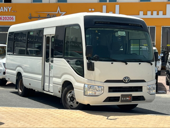 تويوتا  كوستر  2020  عادي  248,000 كم  4 سلندر  دفع خلفي  فان \ باص  أبيض