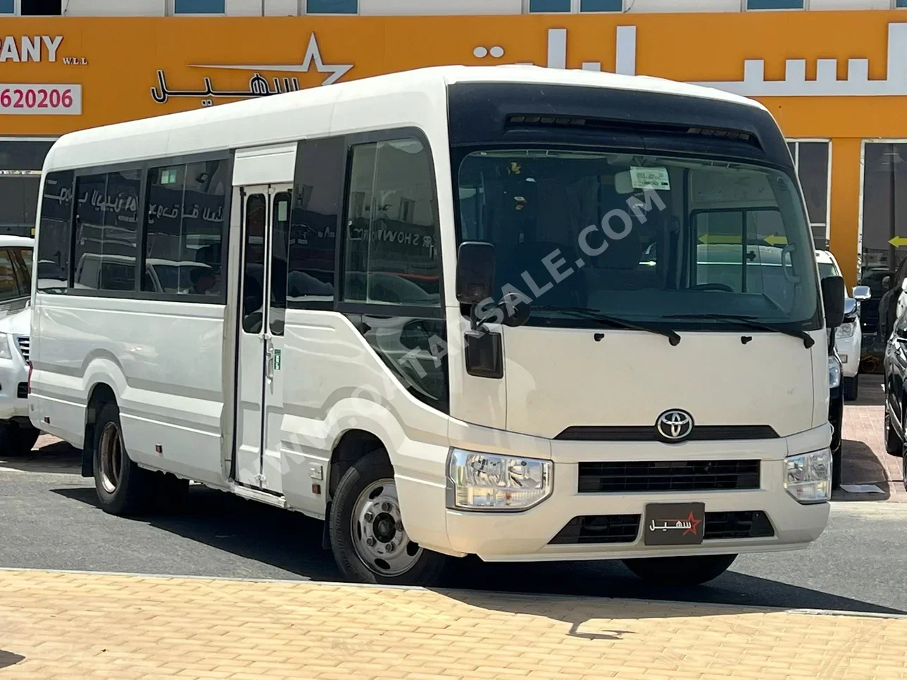 تويوتا  كوستر  2020  عادي  248,000 كم  4 سلندر  دفع خلفي  فان \ باص  أبيض