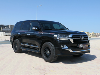 تويوتا  لاند كروزر  جي اكس ار - غراند تورينغ  2020  اوتوماتيك  148,000 كم  8 سلندر  دفع رباعي  اس يو في  أسود