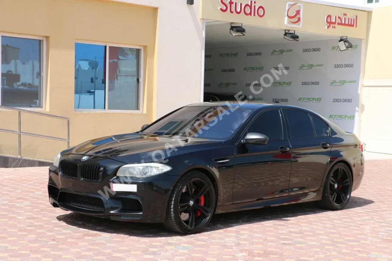 بي ام دبليو  الفئة - ام  5  2013  اوتوماتيك  174,000 كم  8 سلندر  دفع خلفي  سيدان  أسود
