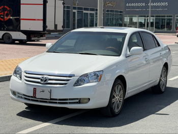 Toyota  Avalon  Limited  2006  Automatic  205,000 Km  6 Cylinder  Front Wheel Drive (FWD)  Sedan  White