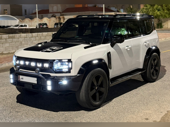 Jetour  T2  Luxury Plus  2025  Automatic  32,000 Km  4 Cylinder  Four Wheel Drive (4WD)  SUV  White  With Warranty