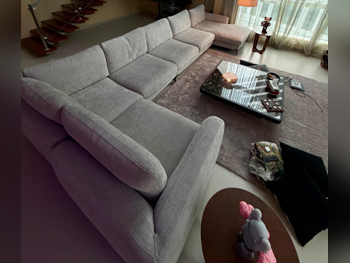 الأرائك والكنب والكراسي هوم سينتر  طقم كنب  - قماش  - اللون الرمادي