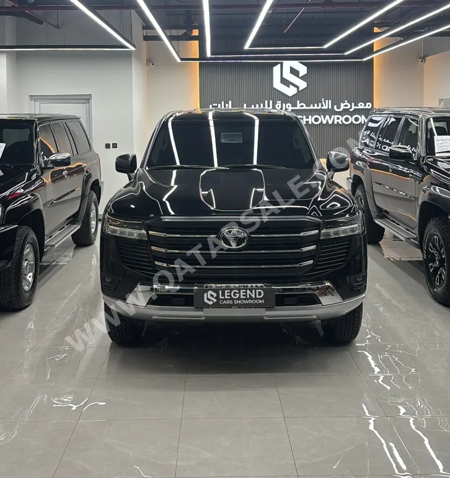 Toyota  Land Cruiser  GX  2025  Automatic  18,900 Km  6 Cylinder  Four Wheel Drive (4WD)  SUV  Black  With Warranty