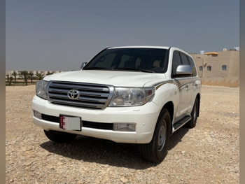 Toyota  Land Cruiser  VXS  2009  Automatic  350,000 Km  8 Cylinder  Four Wheel Drive (4WD)  SUV  White