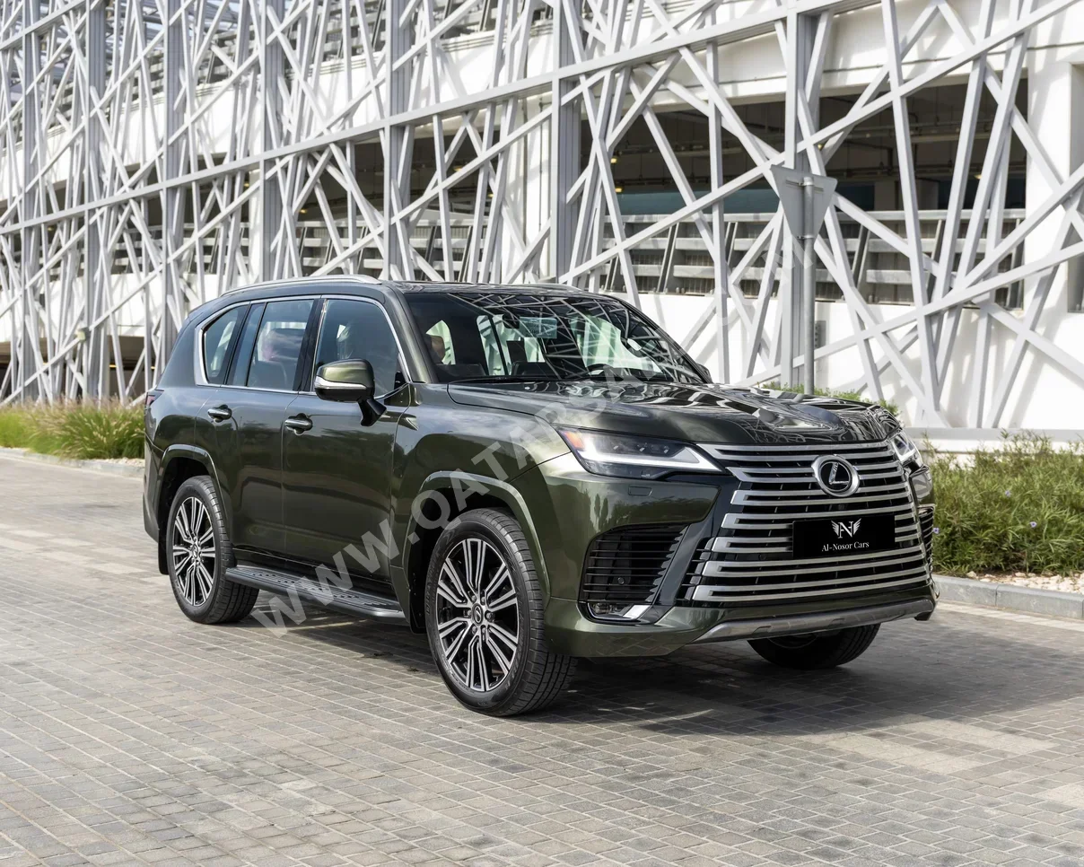 لكزس  ال اكس  600 لكجري  2025  اوتوماتيك  2,000 كم  6 سلندر  دفع رباعي  اس يو في  أخضر  تحت الضمان