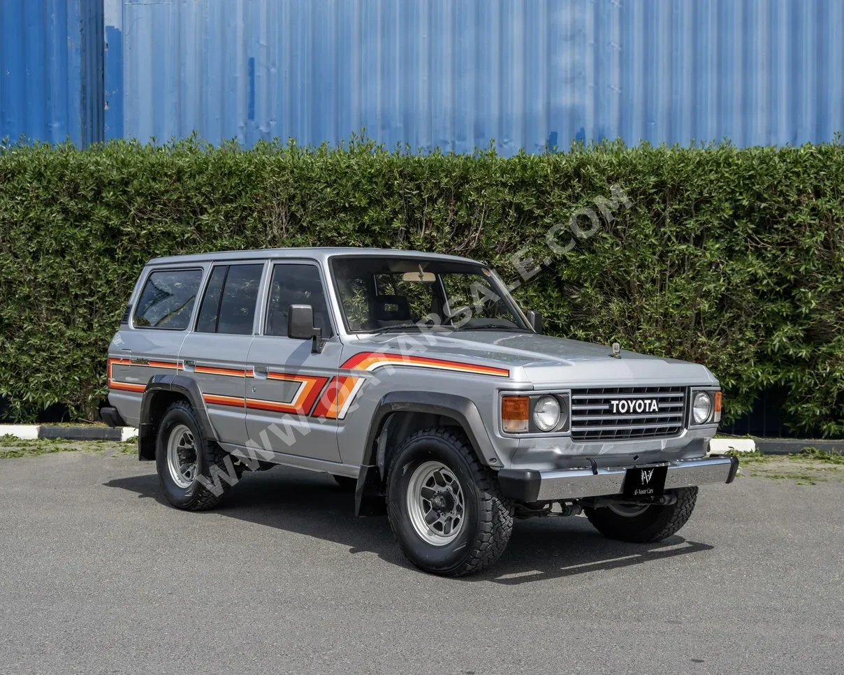 Toyota  Land Cruiser  G  1986  Manual  123,000 Km  6 Cylinder  Four Wheel Drive (4WD)  Classic  Silver