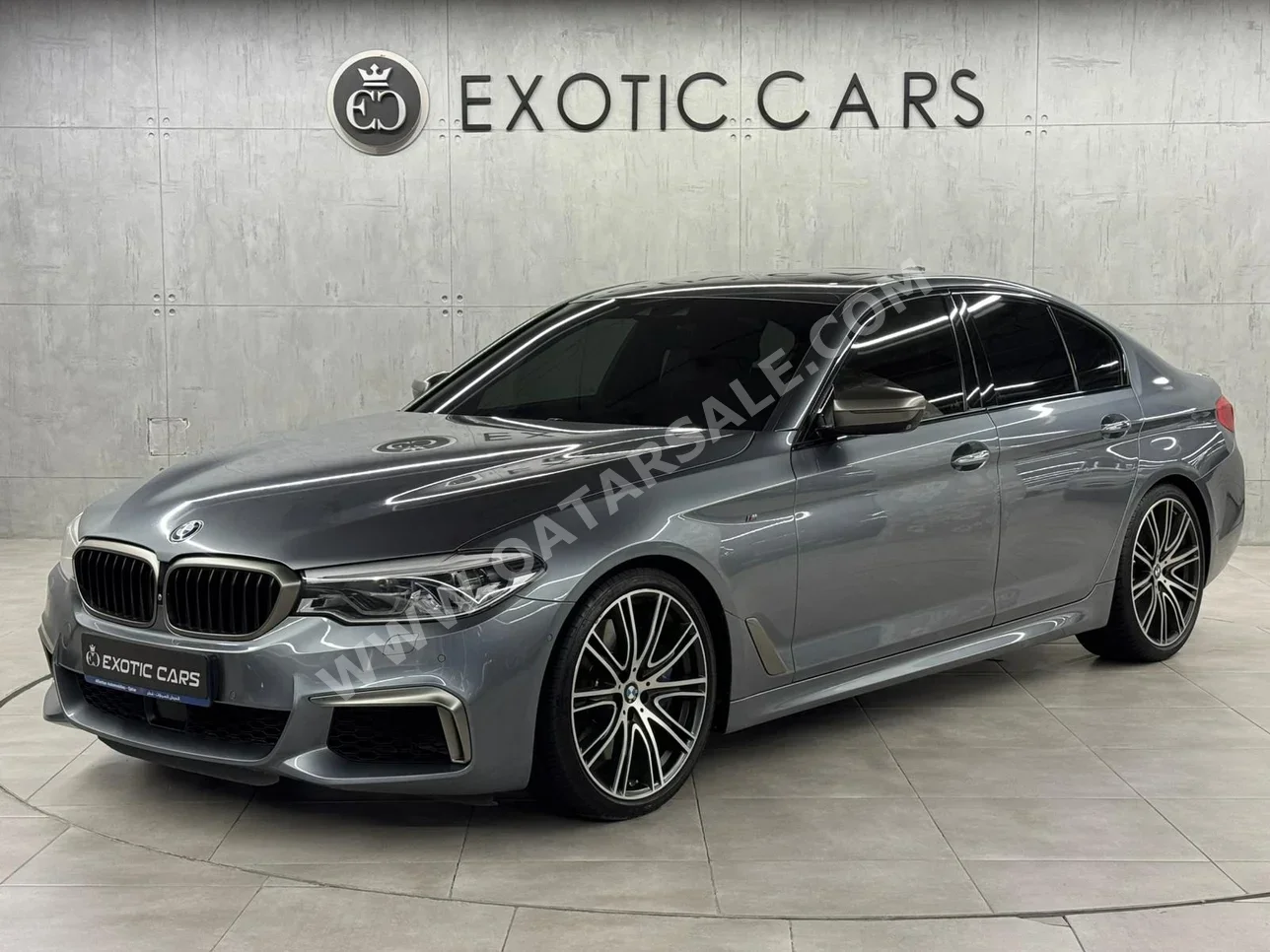 بي ام دبليو  الفئة - ام  550 اي  2017  اوتوماتيك  161,000 كم  8 سلندر  دفع خلفي  سيدان  رمادي