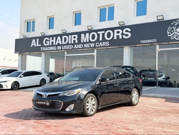 Toyota  Avalon  XLE  2013  Automatic  54,000 Km  6 Cylinder  Front Wheel Drive (FWD)  Sedan  Black