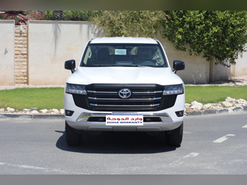 تويوتا  لاند كروزر  جي اكس  2026  اوتوماتيك  0 كم  6 سلندر  دفع رباعي  اس يو في  أبيض  تحت الضمان