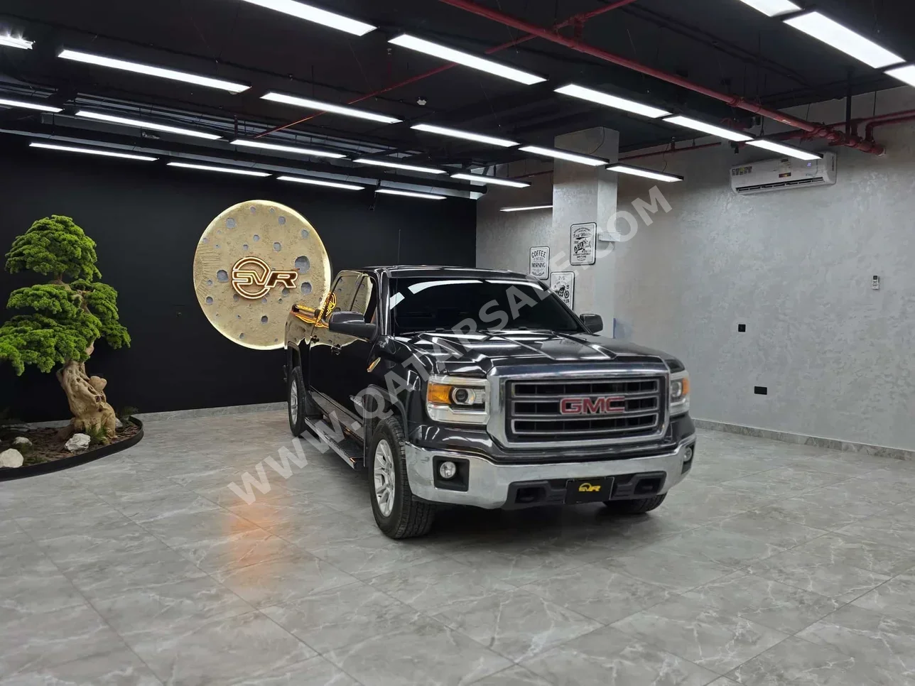 جي ام سي  سييرا  1500  2015  اوتوماتيك  270,000 كم  8 سلندر  دفع رباعي  بيكب  أسود