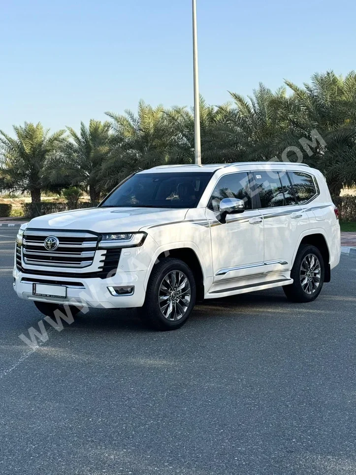 Toyota Land Cruiser VXR Twin Turbo 2024 Automatic 16,000 Km 6 Cylinder Four Wheel Drive (4WD) SUV White With Warranty