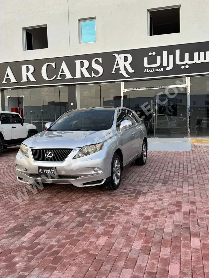 لكزس  ار اكس  350  2011  اوتوماتيك  320,000 كم  6 سلندر  دفع رباعي  اس يو في  فضي