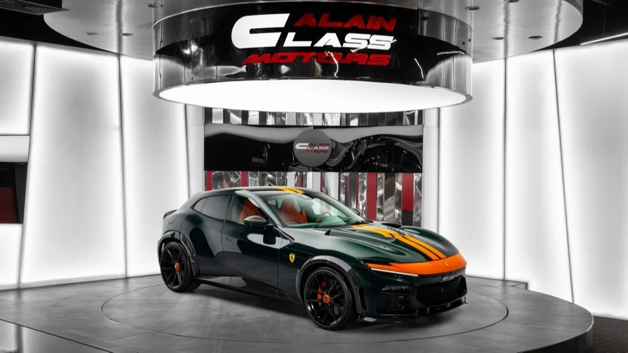 فيراري  بوروسانجوي  2025  اوتوماتيك  146 كم  12 سلندر  دفع كلي مستمر  اس يو في  اخضر وبرتقالي