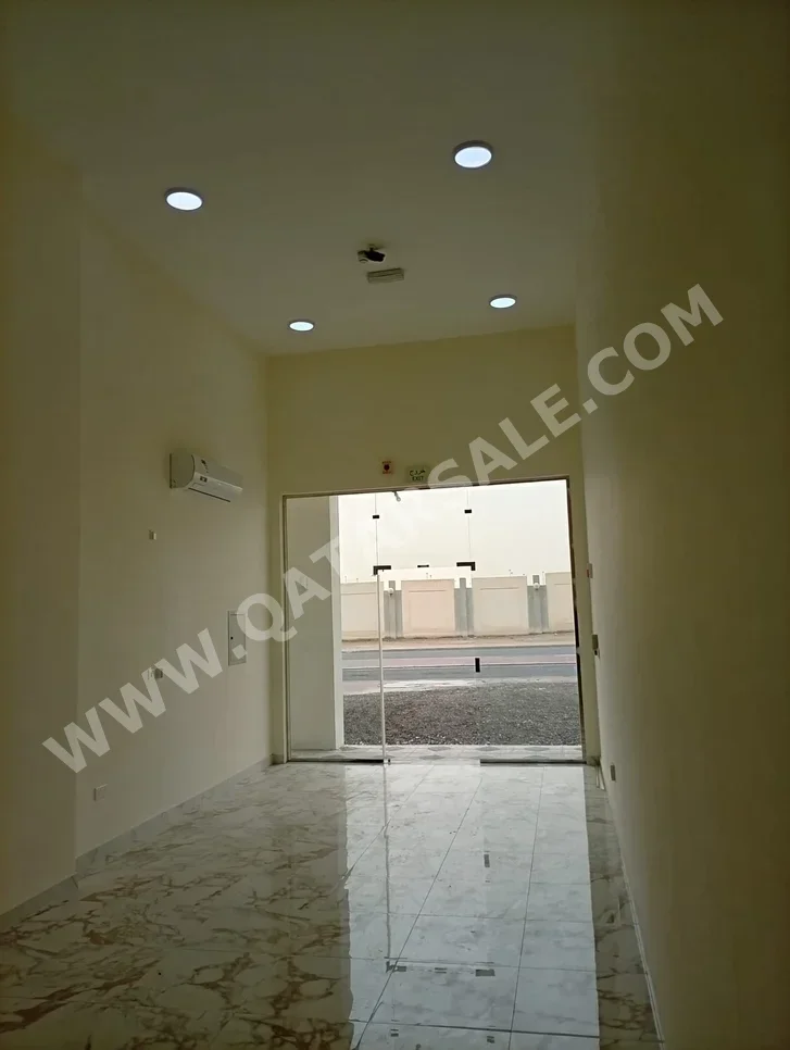 محلات تجارية - غير مفروشة  - الريان  للايجار  - العزيزية