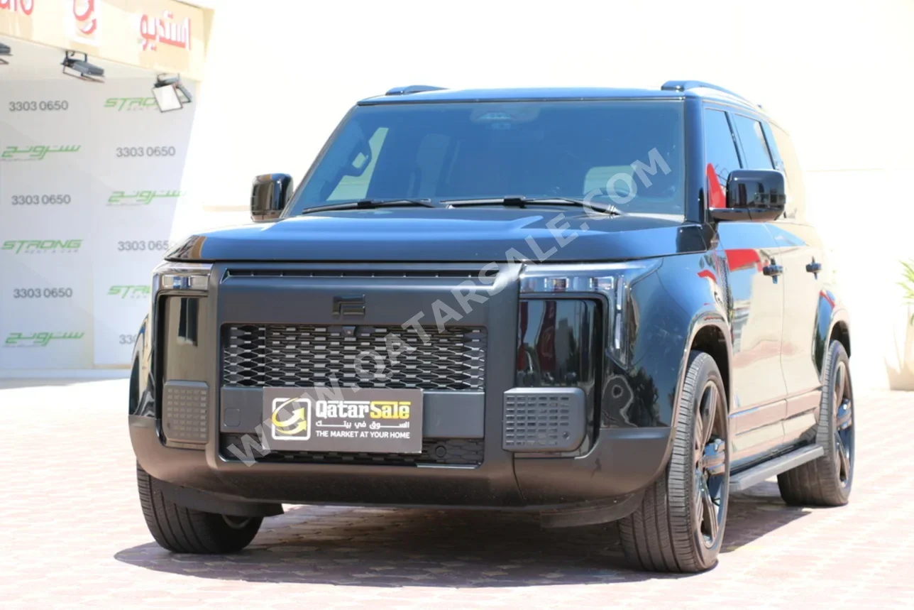 روكس موتور  جيشي  01 في اي بي  2025  اوتوماتيك  11,000 كم  4 سلندر  دفع كلي مستمر  اس يو في  أسود  تحت الضمان