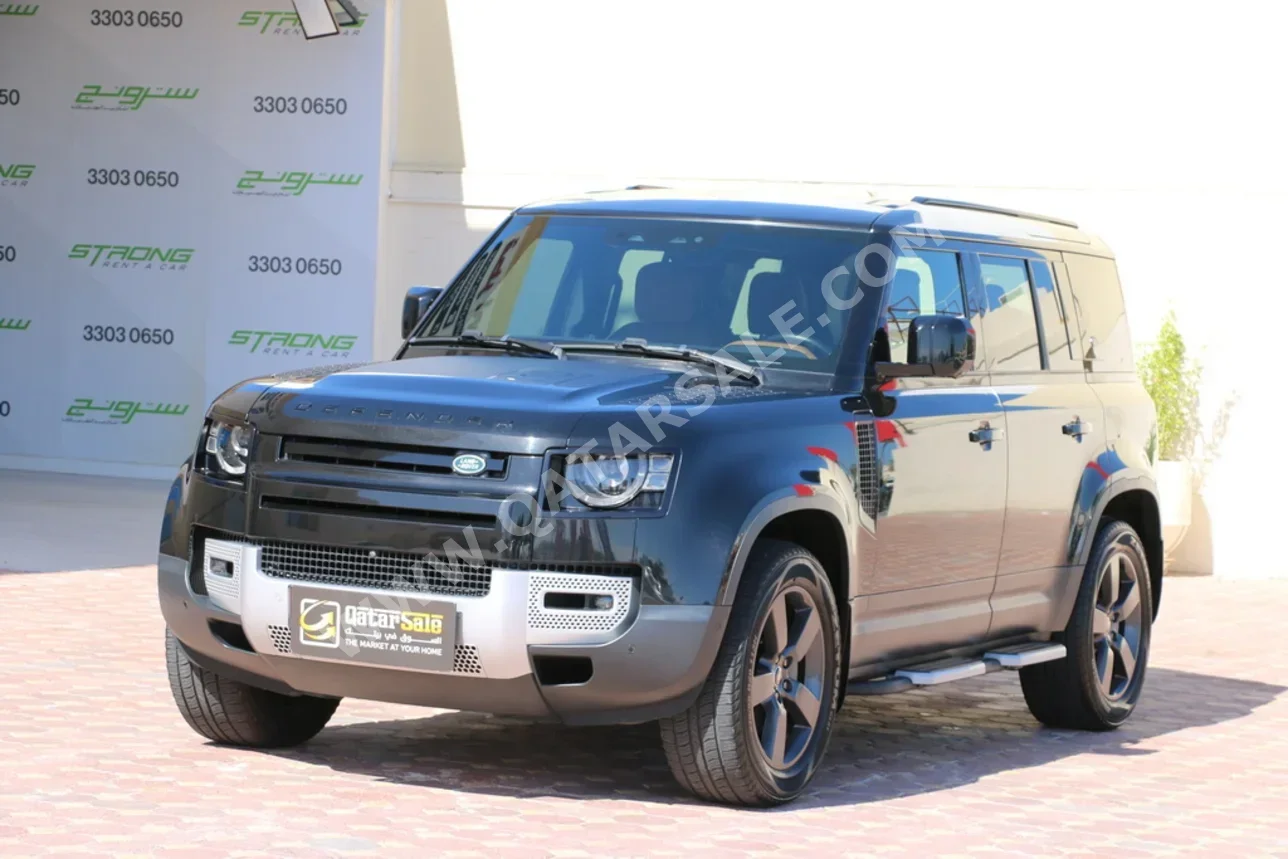 Land Rover  Defender  110 HSE  2023  Automatic  61,000 Km  6 Cylinder  Four Wheel Drive (4WD)  SUV  Gray  With Warranty