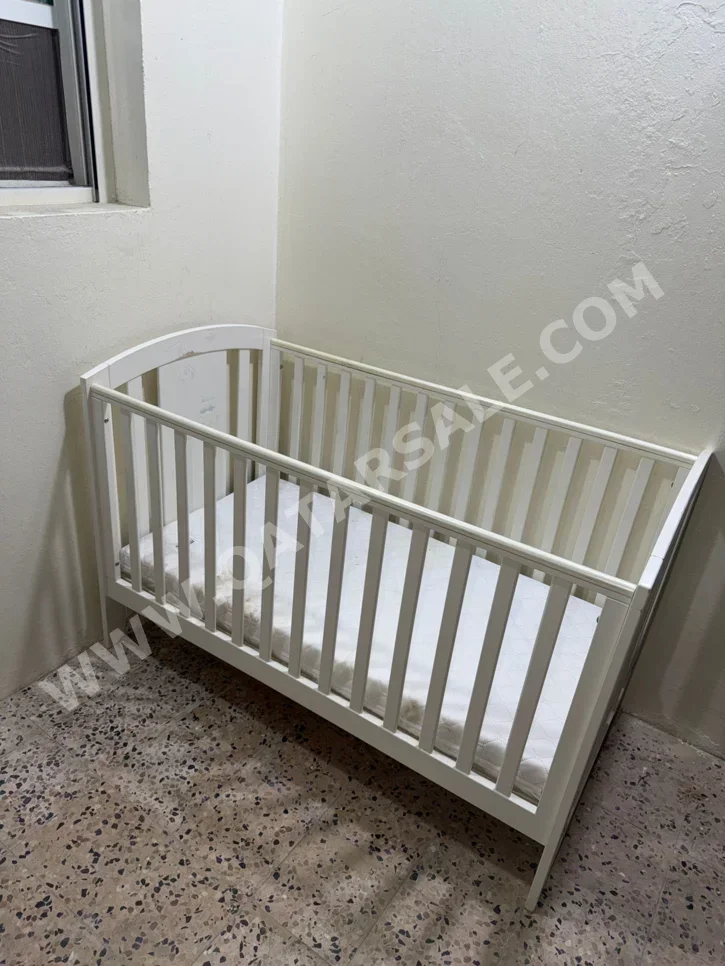 Beds - Crib  - White