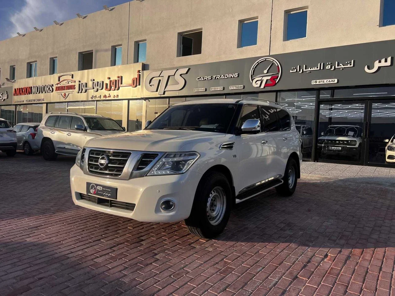 Nissan  Patrol  Platinum  2014  Automatic  314,000 Km  8 Cylinder  Four Wheel Drive (4WD)  SUV  White