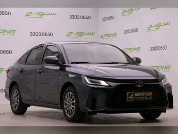 تويوتا  ياريس  2026  اوتوماتيك  350 كم  4 سلندر  سحب امامي  سيدان  رمادي  تحت الضمان
