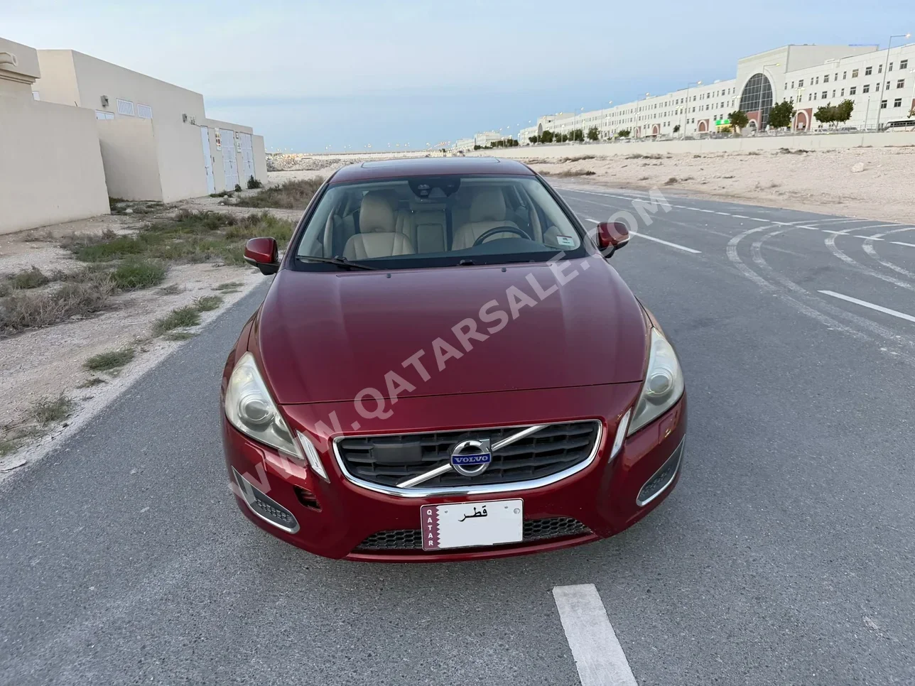 فولفو  اس  60  2011  اوتوماتيك  108,000 كم  4 سلندر  سحب امامي  سيدان  عنابي