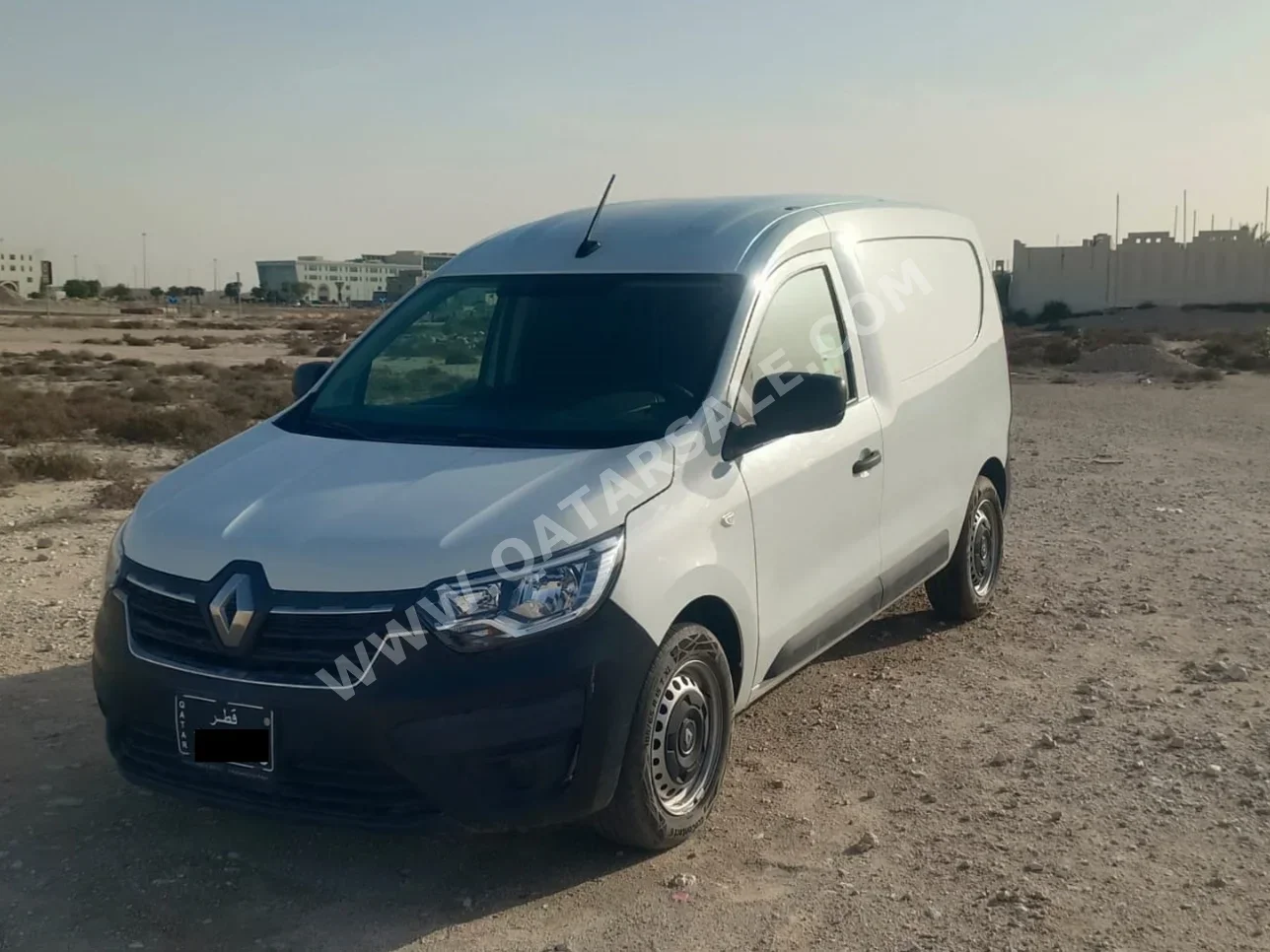 Renault  Dokker  2023  Manual  11,000 Km  4 Cylinder  Front Wheel Drive (FWD)  Van / Bus  White