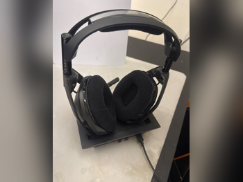 سماعات الرأس و مكبرات الصوت - لوجيتك  - أسود  - لاسلكي  - مع ميكروفون