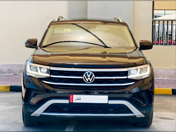 فوكس واغن  تيراماونت  هاي لاين  2021  اوتوماتيك  55,000 كم  6 سلندر  دفع كلي مستمر  اس يو في  أسود