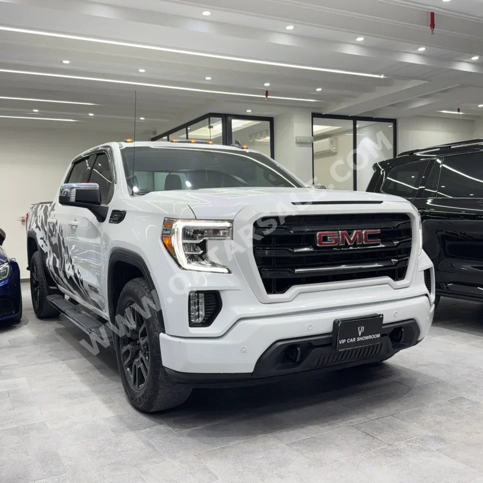 جي ام سي  سييرا  اليفيشن  2022  اوتوماتيك  131,000 كم  8 سلندر  دفع رباعي  بيكب  أبيض