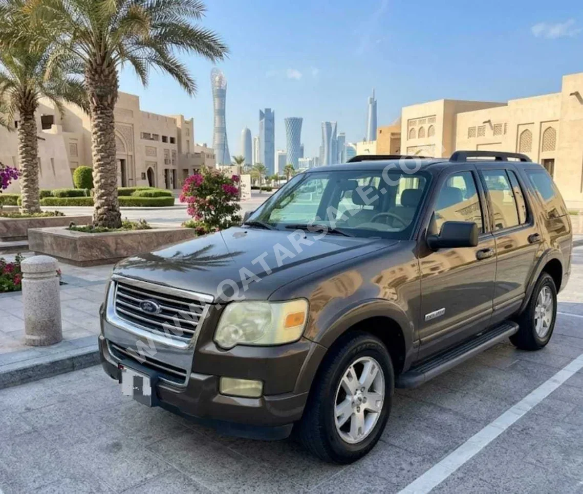 فورد  اكسبلورر  اكس ال تي  2008  اوتوماتيك  250,000 كم  6 سلندر  دفع رباعي  اس يو في  أسود & بني