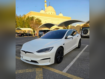 تسلا  مودل اس  بلايد  2024  اوتوماتيك  28,000 كم  0 سلندر  دفع كلي مستمر  سيدان  أبيض  تحت الضمان