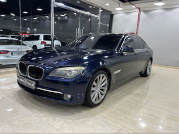 بي ام دبليو  اي اكس  1  2009  اوتوماتيك  174,000 كم  6 سلندر  دفع رباعي  سيدان  سمائي