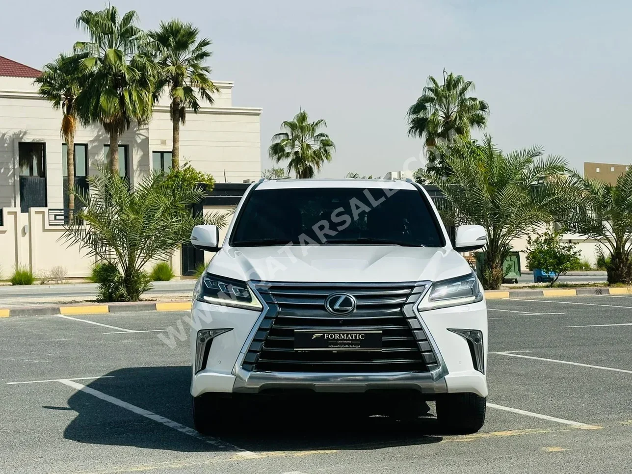 Lexus  LX  570 S  2016  Automatic  171,000 Km  8 Cylinder  Four Wheel Drive (4WD)  SUV  White