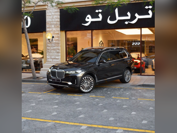 بي ام دبليو  الفئة - اكس  اكس 7  2021  اوتوماتيك  140,000 كم  6 سلندر  دفع رباعي  اس يو في  رمادي