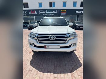 تويوتا  لاند كروزر  جي اكس ار  2019  اوتوماتيك  151,000 كم  6 سلندر  دفع رباعي  اس يو في  أبيض