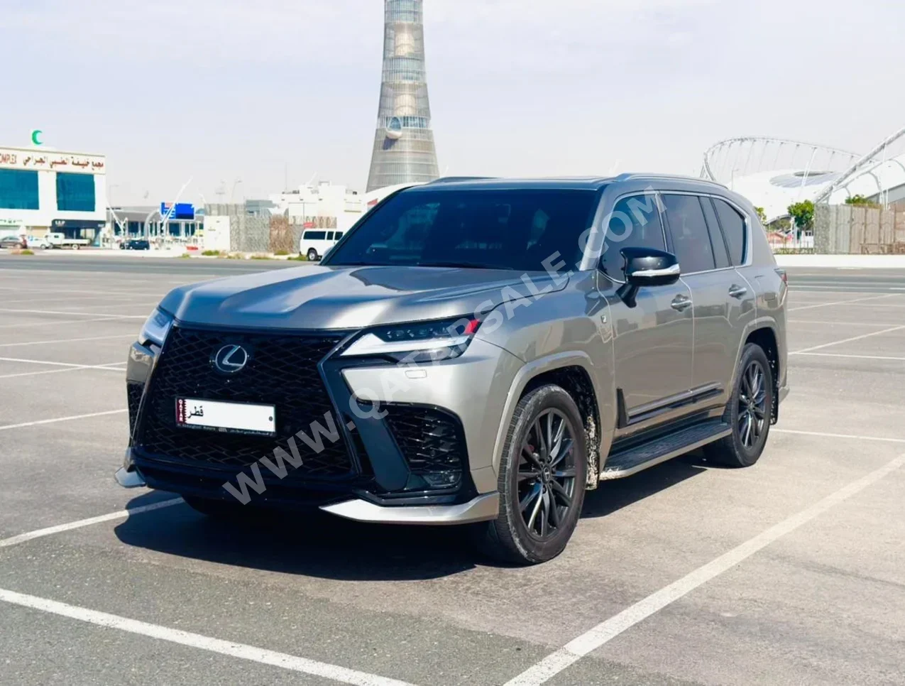 لكزس ال اكس 600 اف سبورت 2024 اوتوماتيك 22,000 كم 6 سلندر دفع رباعي اس يو في رمادي تحت الضمان