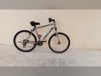 - تريك بايكس - كبير(19-20 بوصة)