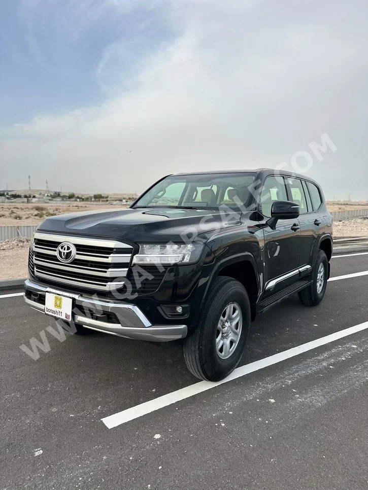 Toyota  Land Cruiser  GXR  2023  Automatic  101,424 Km  6 Cylinder  Four Wheel Drive (4WD)  SUV  Black