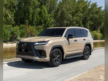 لكزس  ال اكس  600 اوفرتريل  2025  اوتوماتيك  2,000 كم  6 سلندر  دفع رباعي  اس يو في  بيج  تحت الضمان