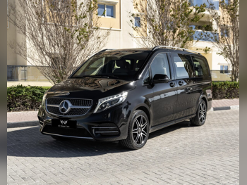 مرسيدس - بنز  في - كلاس  250  2022  اوتوماتيك  97,000 كم  4 سلندر  دفع خلفي  فان \ باص  أسود